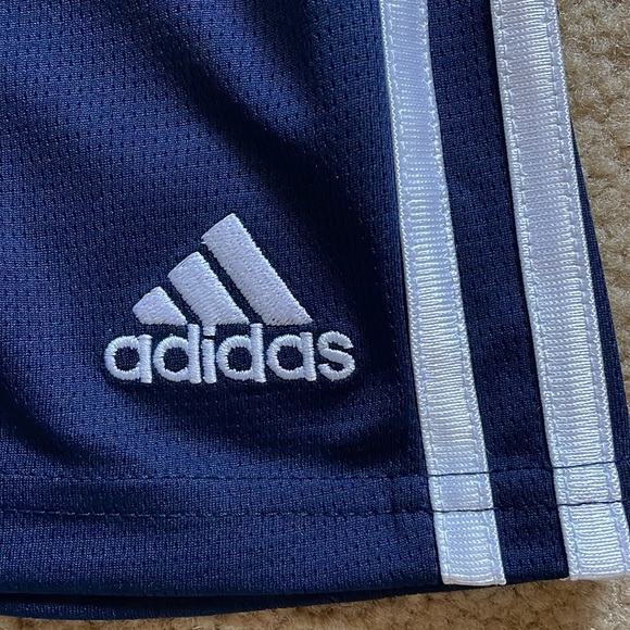 Adidas Boys Athletic Shorts. - Picture 12 of 12